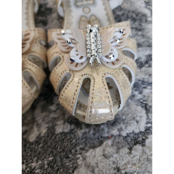 S.H. Toddler Girls Glittery Butterfly Slip-On Sandals Cream/Silver Size 6 - Picture 4 of 9